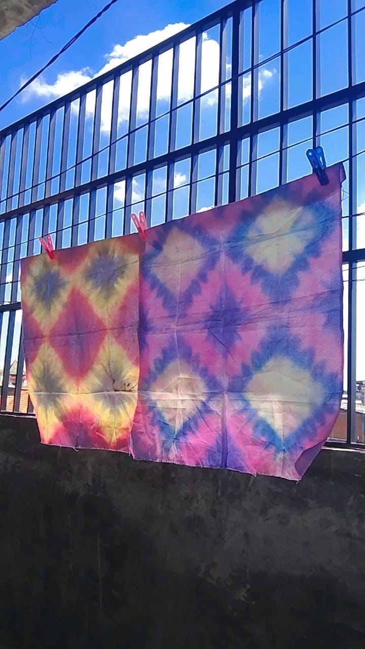 Seni Tie-Dye: Wadah Pengembangan Holistik dan Pemberdayaan Anak di LKSA Panti Asuhan Muhammadiyah Semampir Surabaya