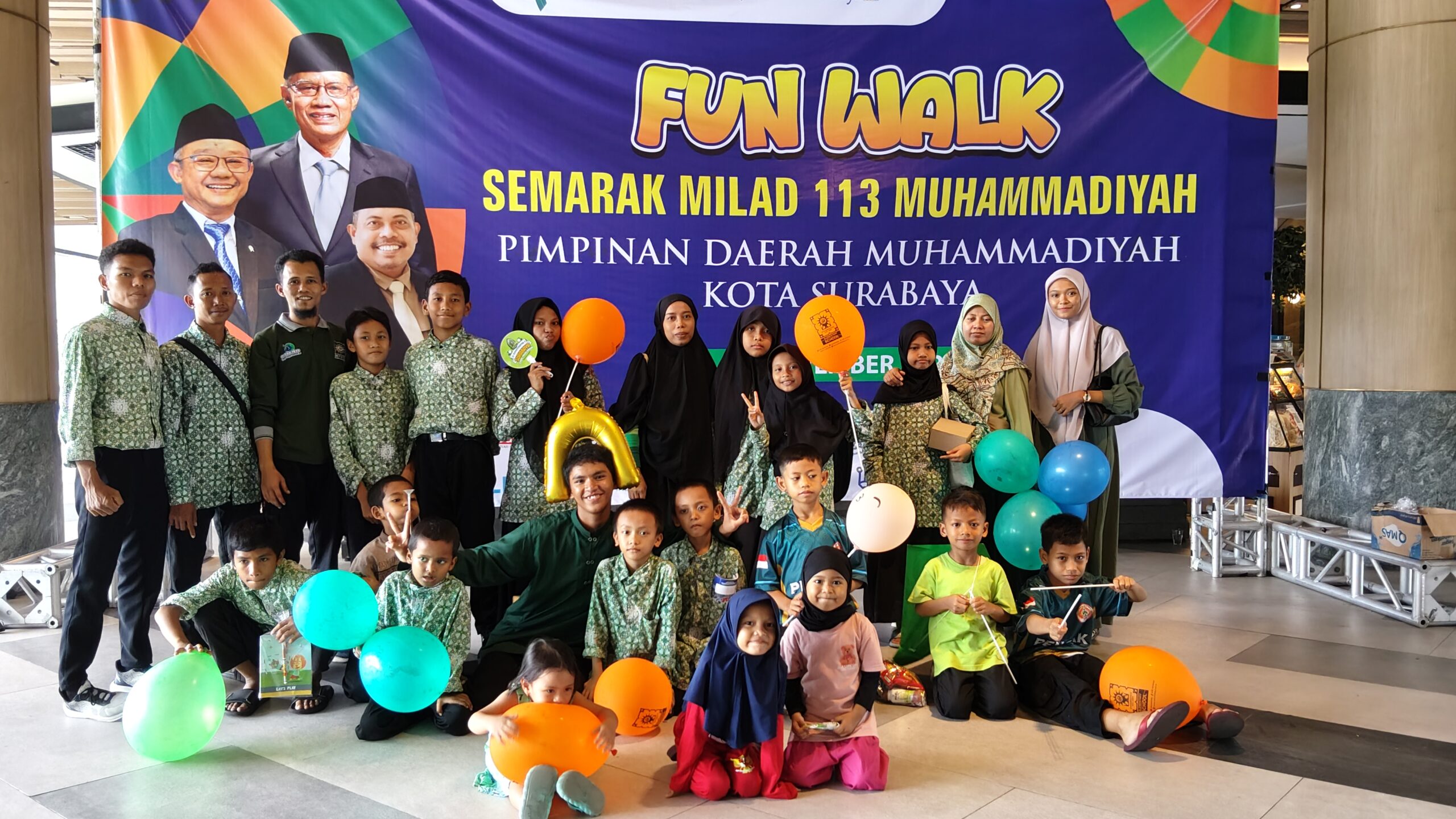 LKSA Muhammadiyah Semampir Meriahkan Fun Walk Milad Muhammadiyah ke-113 PDM Kota Surabaya