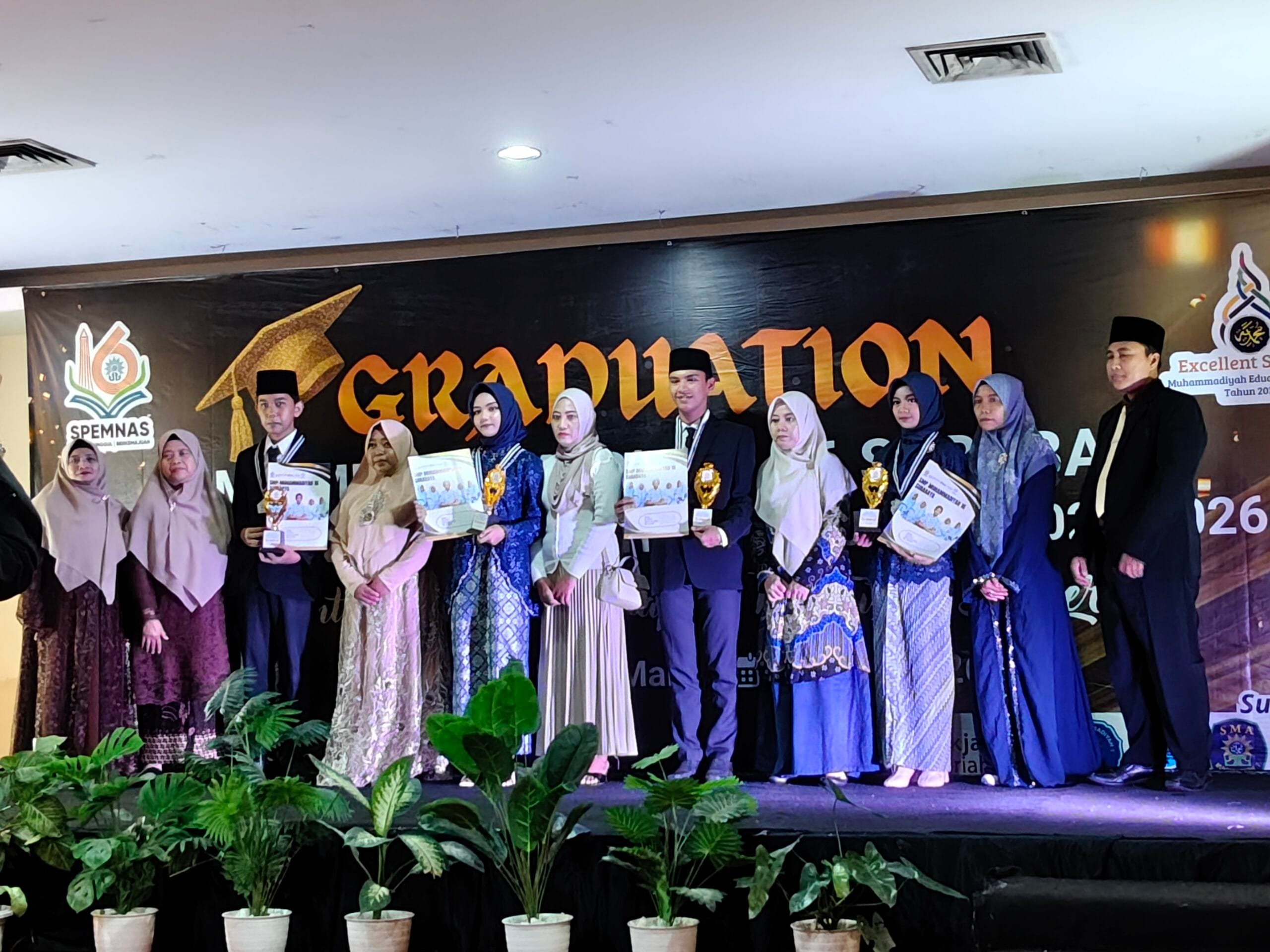 Santri LKSA Muhammadiyah Semampir Raih Juara Non Akademik pada Kegiatan Perpisahan SMP Muhammadiyah 16 Surabaya